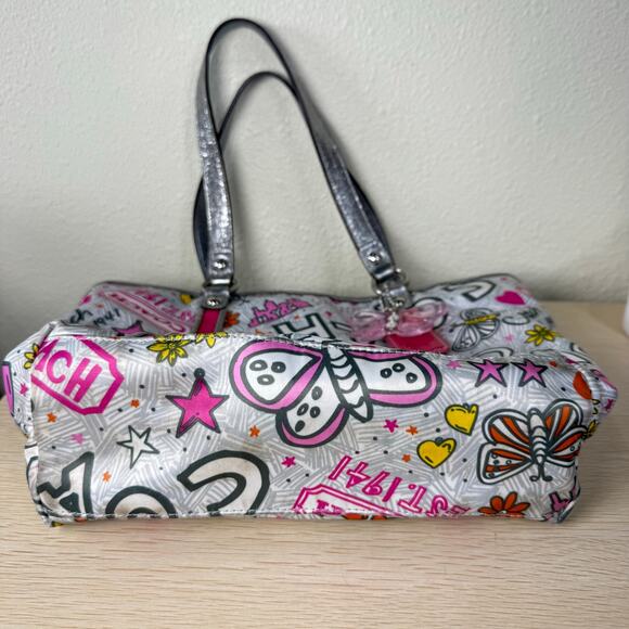 Vintage Y2k Coach Poppy Graffiti Tote Shoulder Bag Butterfly Charm Cutecore - Picture 9 of 14